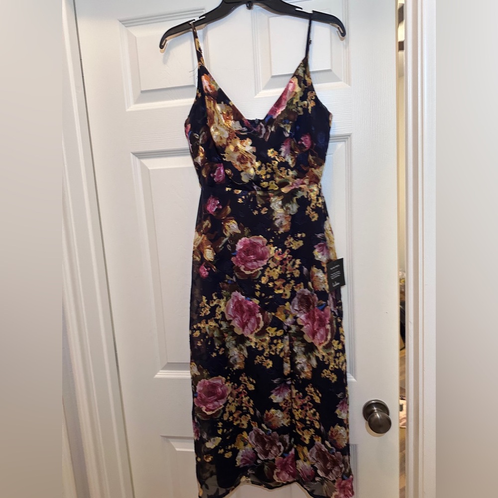 NWT Lulu’s sleeveless, Navy floral midi dress